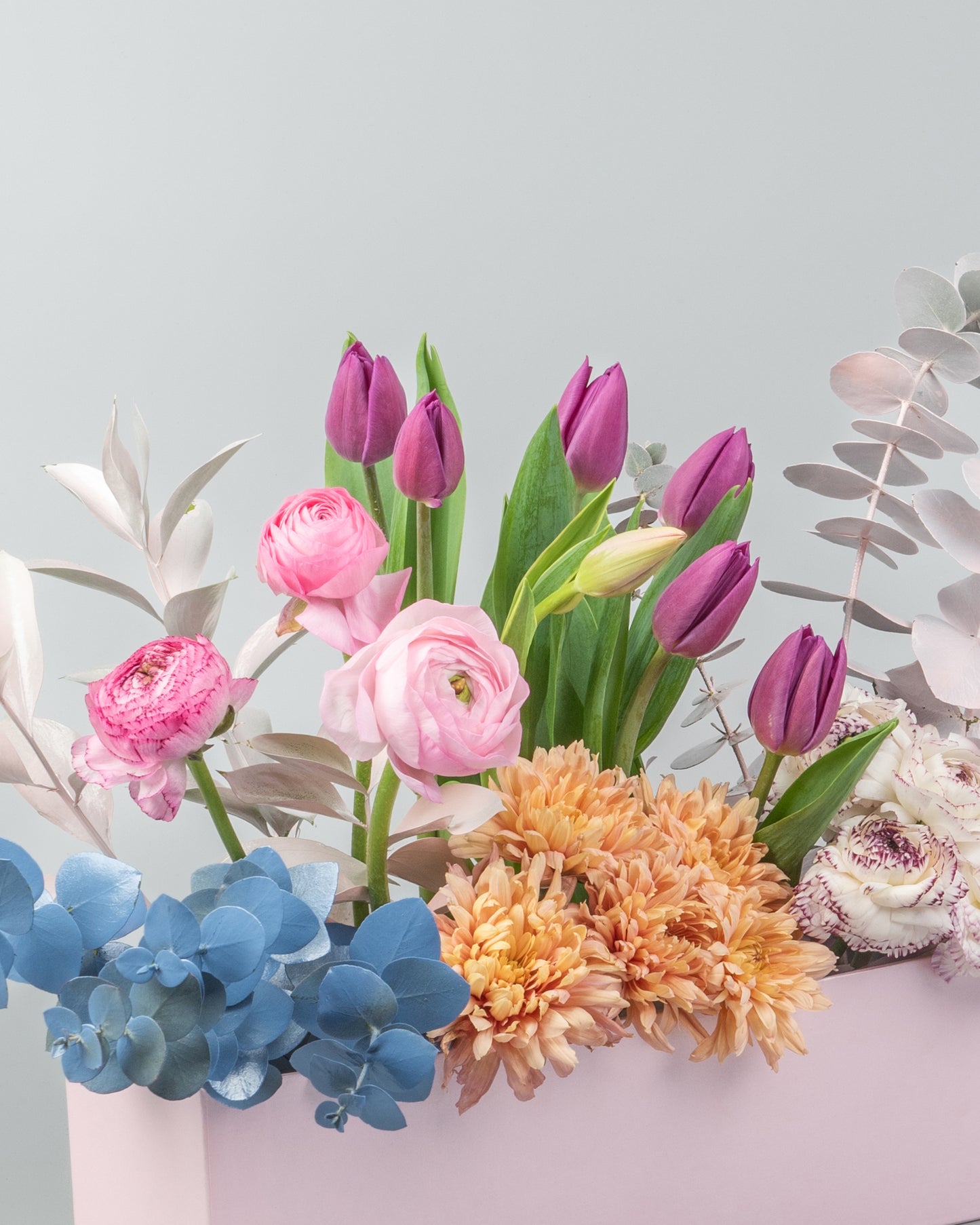Pastel Elegance Bloom Box - 10 Tulips with Mixed Flowers