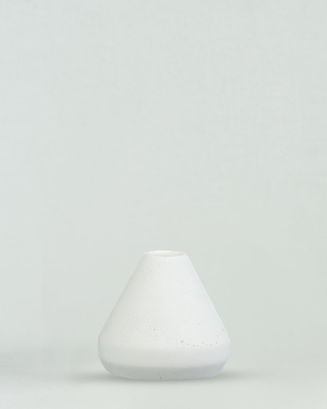 Terrazzo Twist: Small Concrete Vase in Modern Design