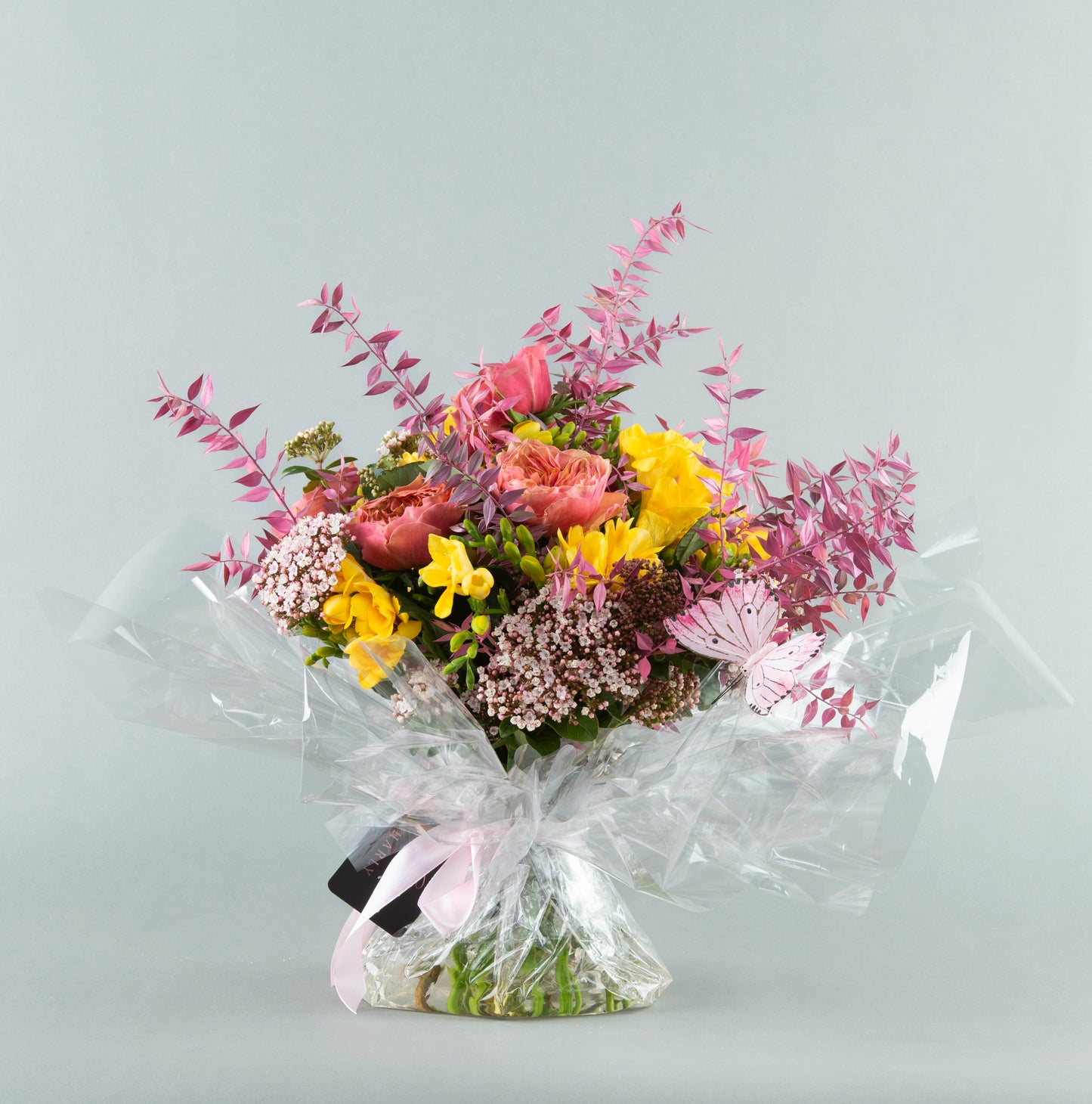 Citrus Elegance: English Rose and Freesia Ensemble in Custom Water Packaging